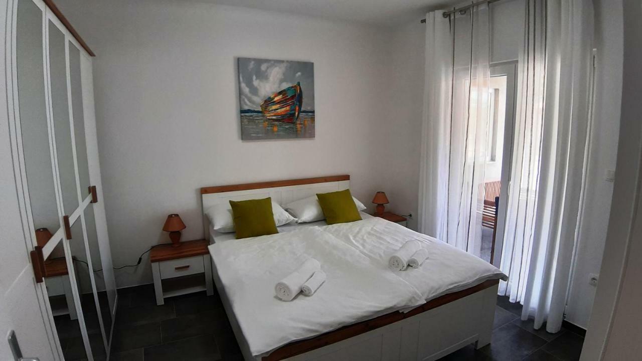 Ferienwohnung Relax Starigrad Paklenica Exterior foto