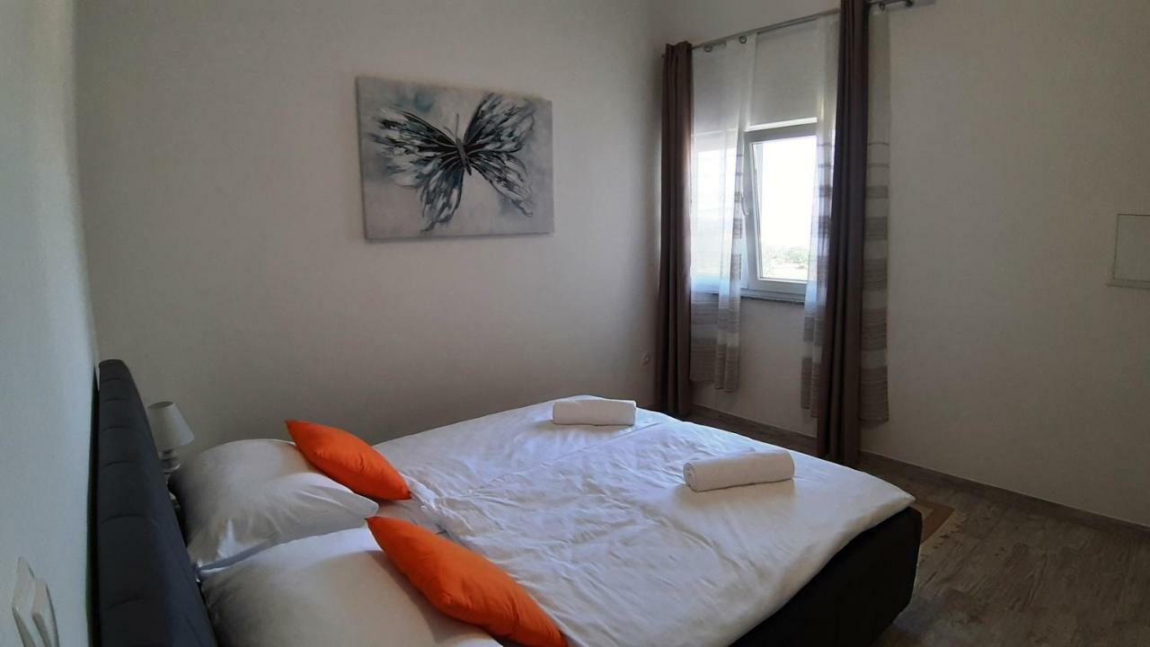 Ferienwohnung Relax Starigrad Paklenica Exterior foto