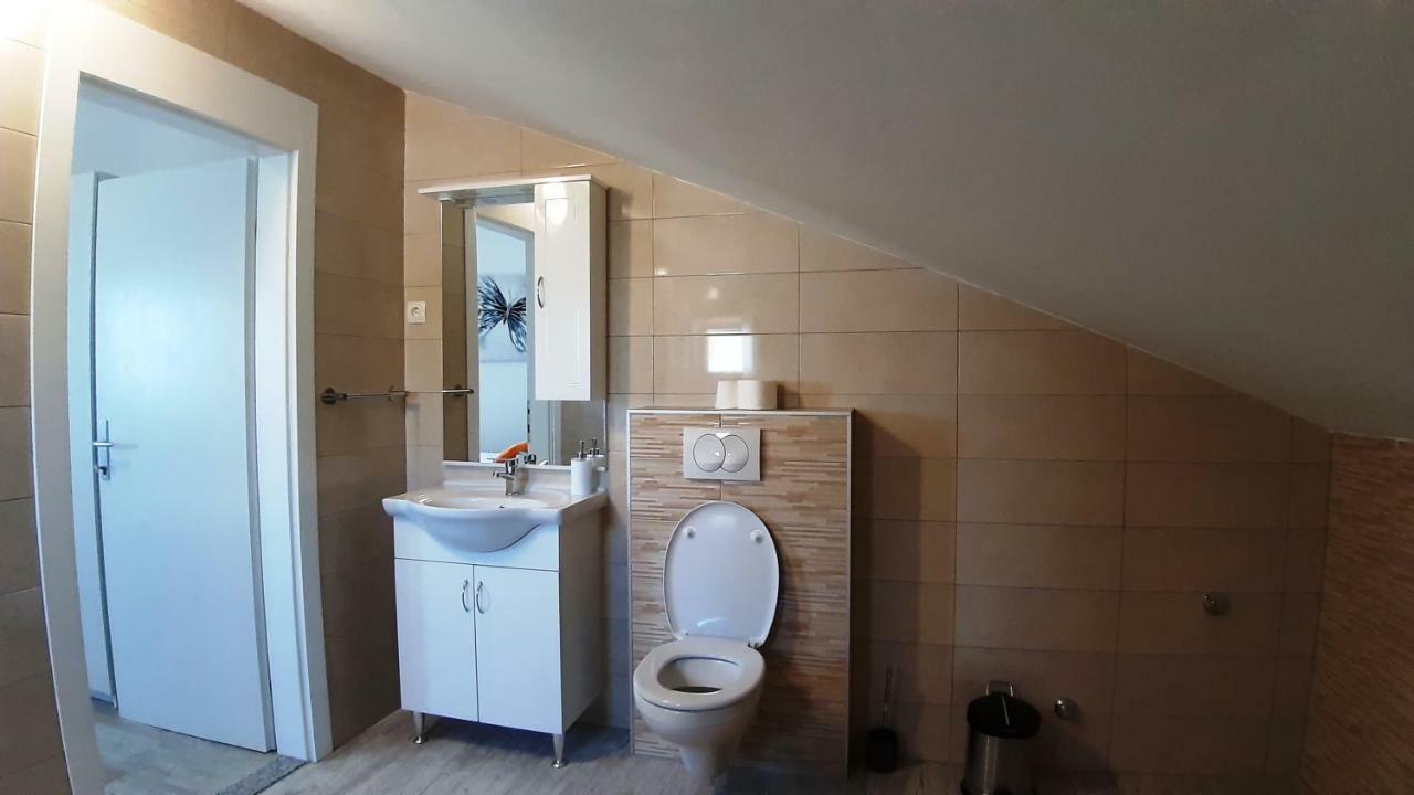 Ferienwohnung Relax Starigrad Paklenica Exterior foto